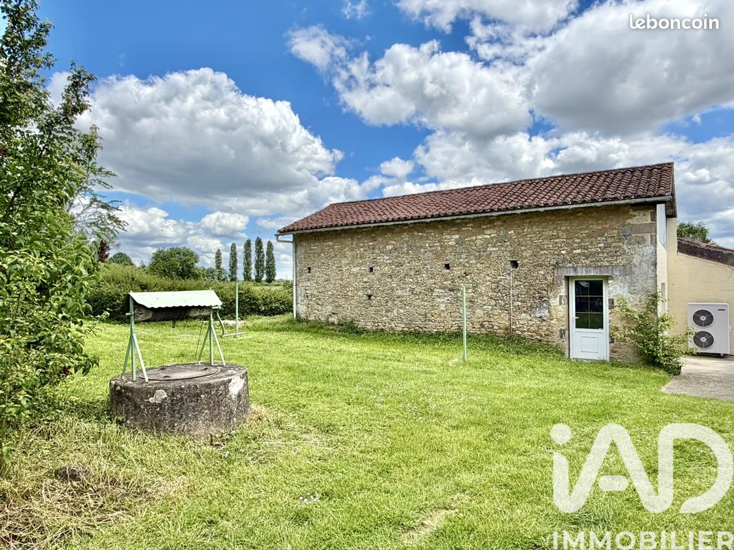 Maison 3 pièces 91 m² · à Mervent · 91 m² · 132 000 €