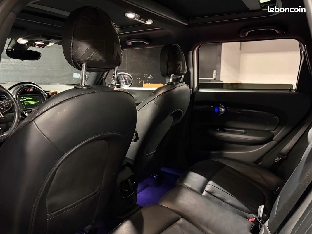 MINI CLUBMAN F54 Cooper SD 190 ch Red Hot Chili | SUIVI COMPLET | TOIT OUVRANT | SIEGES CHAUFFANTS 12580 (image 15)