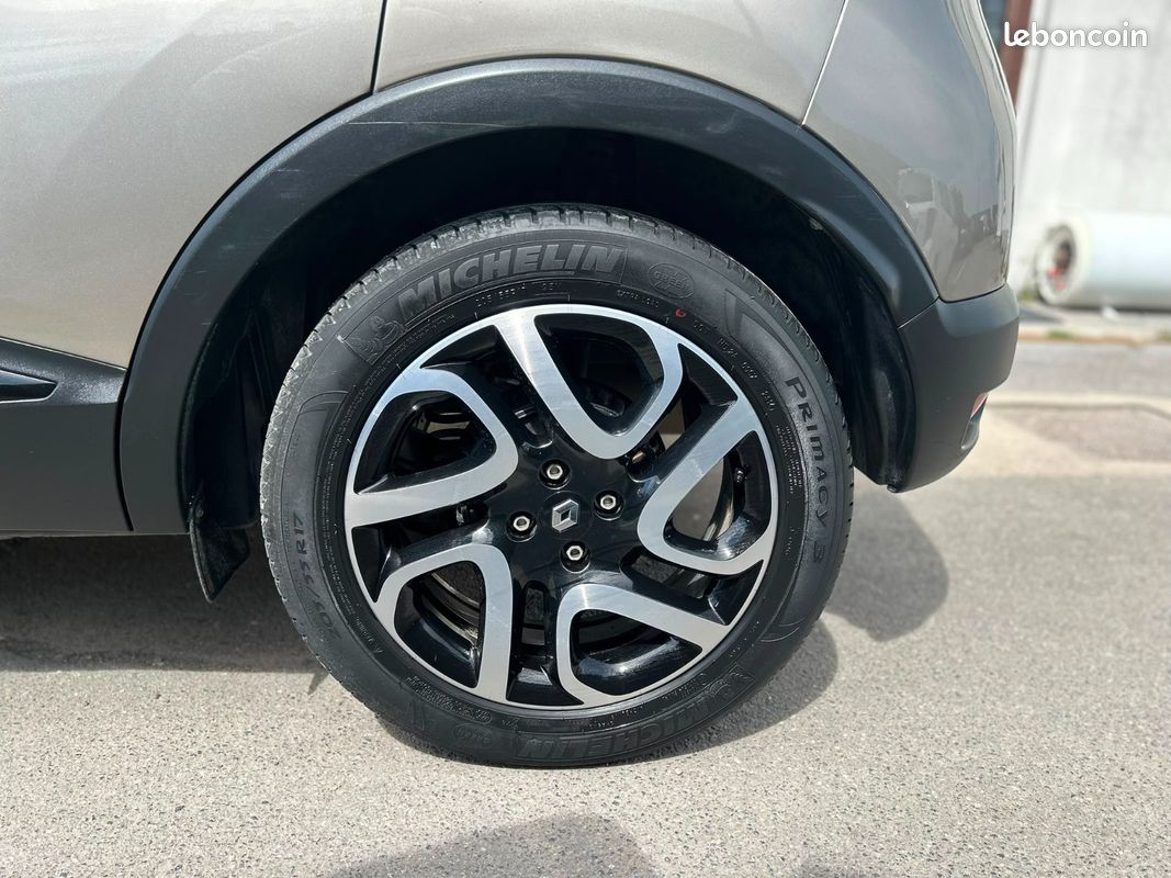 Renault CAPTUR Intens (image 17)