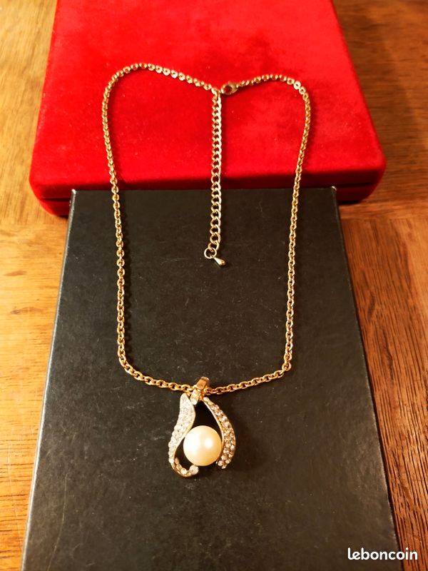 Collier vintage doré (image 3)
