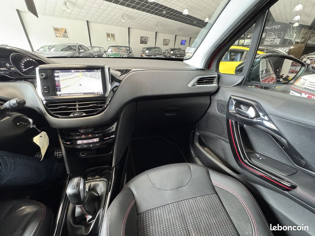 Peugeot 2008 1.6 BLUEHDI 100CH GT-LINE PLB AUTO (image 14)