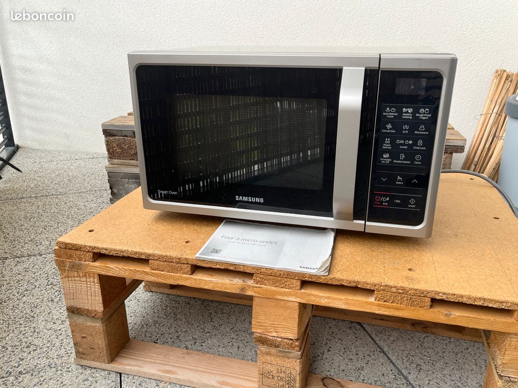 Four micro-ondes combiné Samsung Smart Oven MC28H5015CS — 28L — Inox (image 1)