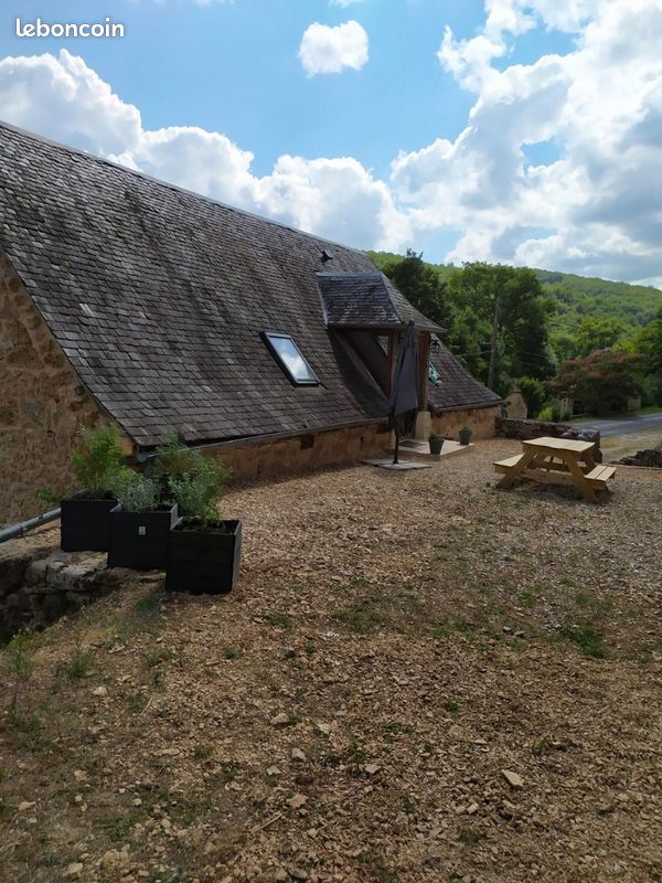 Maison 5 pièces 135 m² · à Borrèze · 135 m² · 880 €/mois