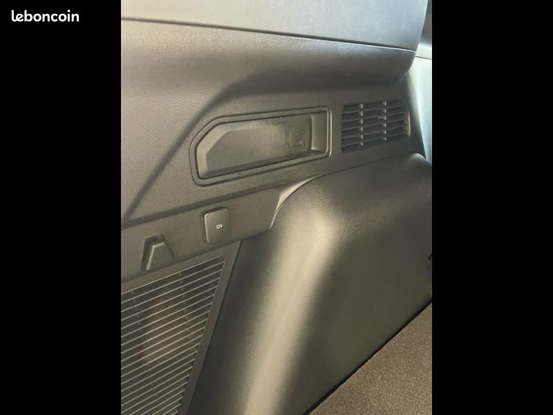 Ford Kuga 2.5 Duratec 180ch Hybrid FlexiFuel ST-Line X Powershift (image 29)