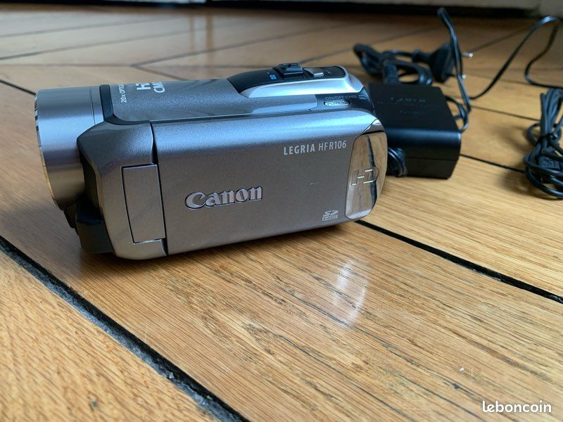 Canon LEGRIA HF R77 - Caméscope - 1080p / 50 pi/s - 3.28 MP - 32x zoom