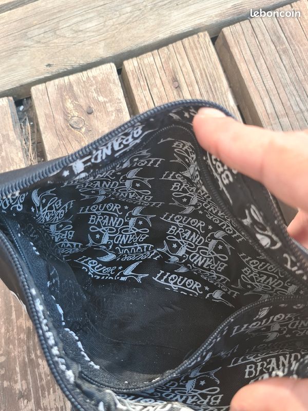 Liquor brand pochette (image 5)