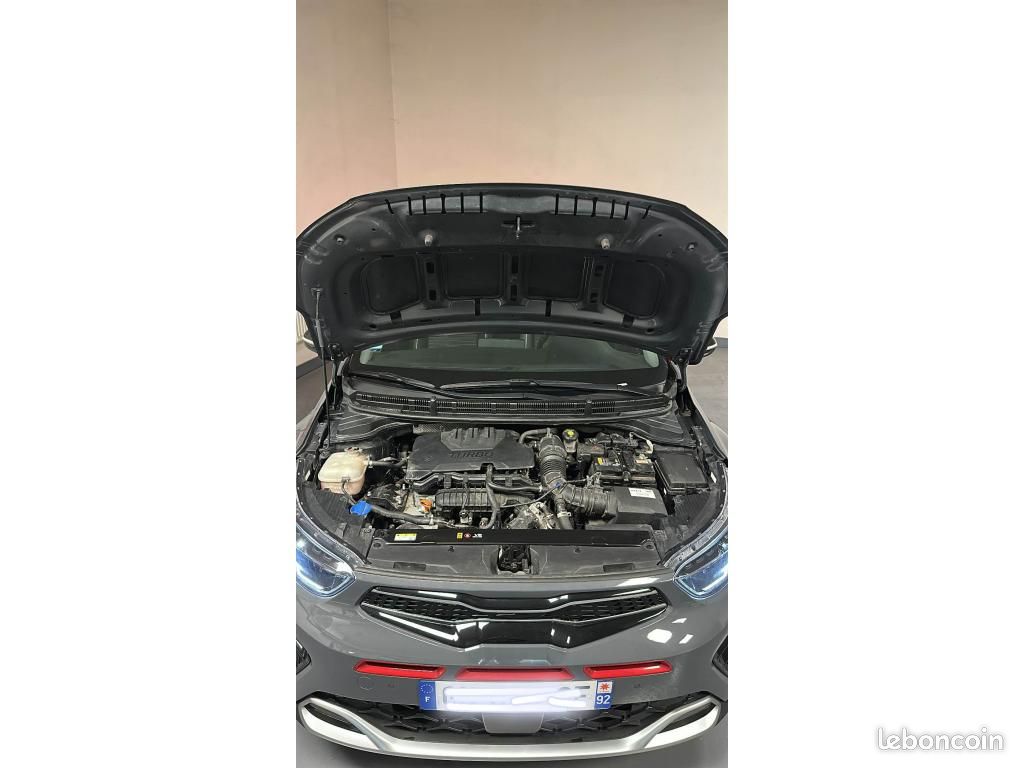 KIA STONIC 1.0 T-GDI MHEV - 120 DCT7 GT Line Premium (image 8)