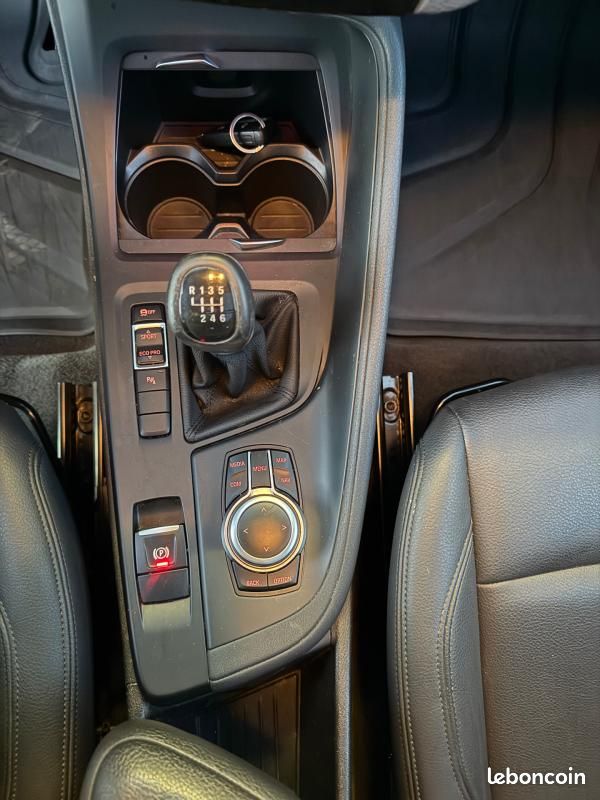 BMW X1 F48 sDrive 18i 140 ch Business Design + Toit Ouvrant (image 15)