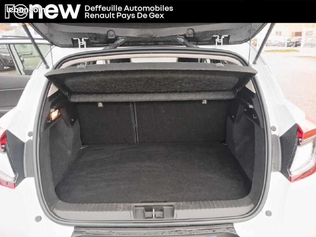 Renault Captur E-Tech Plug-in 160 Intens (image 9)
