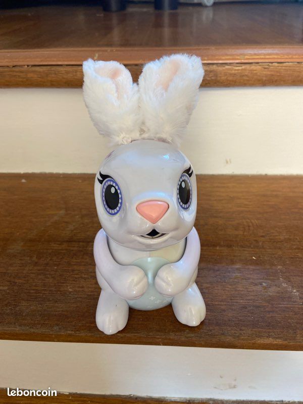 Shreddy Zoomer Hungry Bunny Target Lapin Interactif Zoomer Hungry