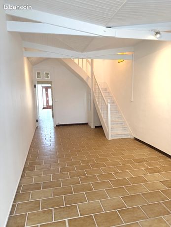 Maison avec extérieur — 2