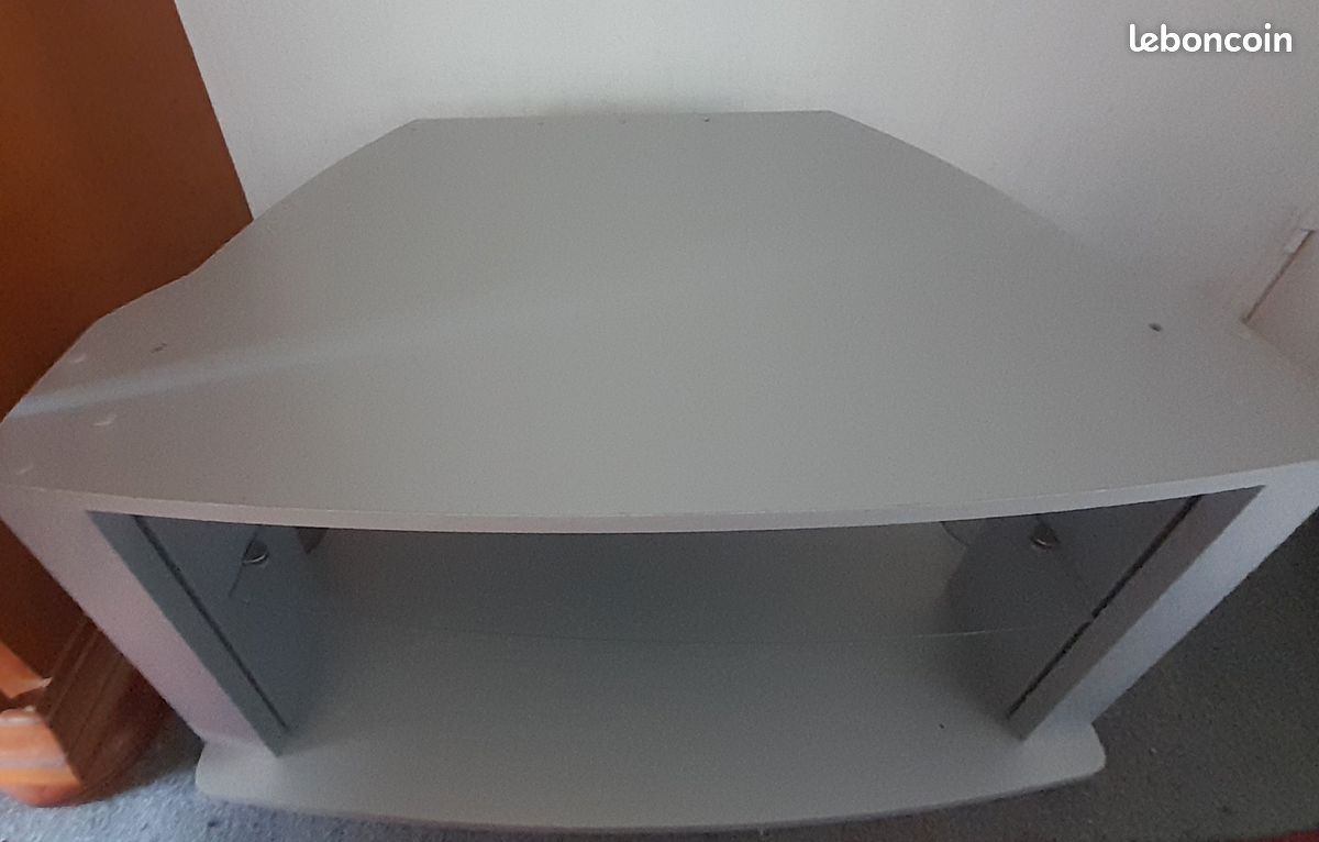 Meuble tv presque neuf (bois gris) (image 1)