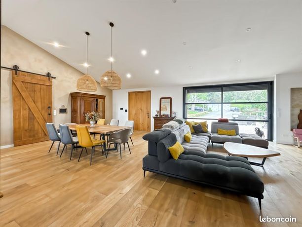 Ferme 6 pièces 239 m²
