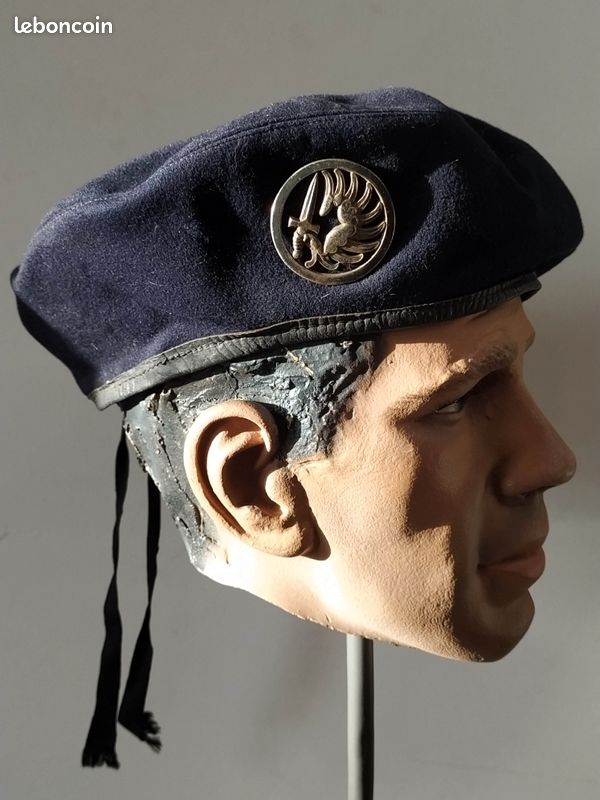 GRENADIER: Béret parachutiste période guerre d'Algérie