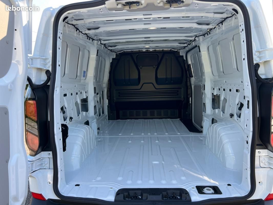 Ford Transit Custom II (2) FOURGON 2.0 ECOBLUE 136CH TREND L2H1 280 (image 19)