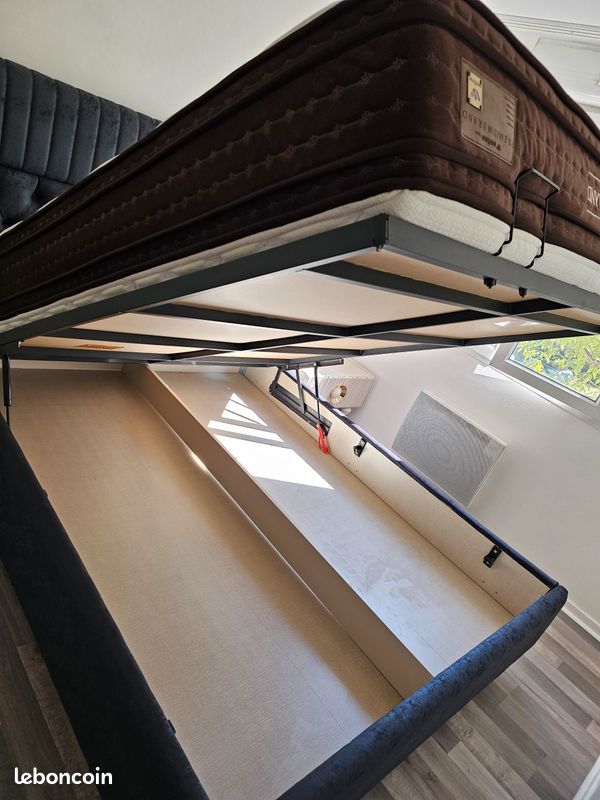 Ensemble lit coffre design +matelas prémium + 2 tables de chevet- occasion en or (image 13)