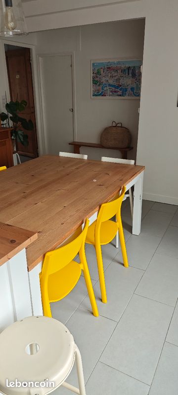 Table en sapin (image 1)