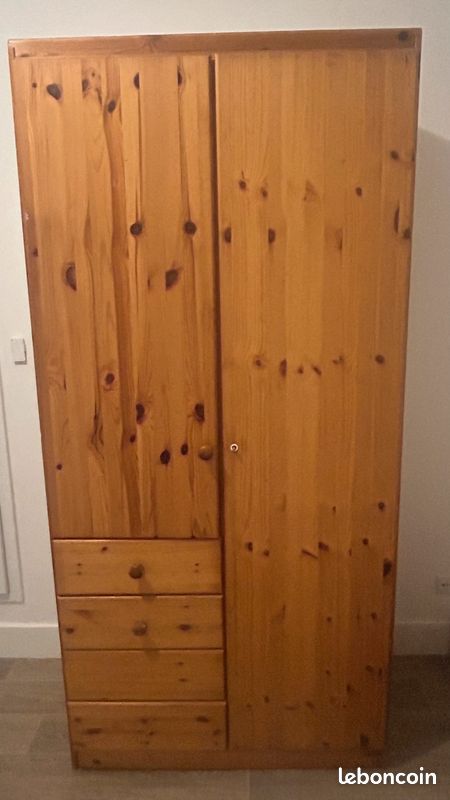 Chambre en pin massif (image 1)
