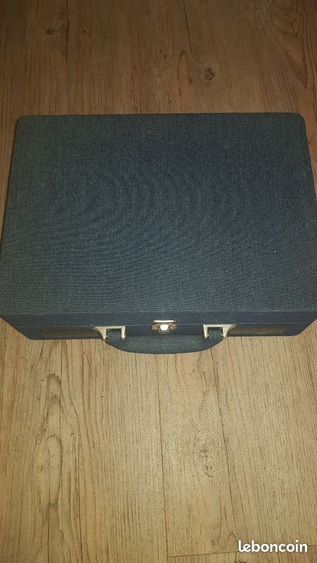 Lecteur de vinyles (33 et 45 tours) (image 2)
