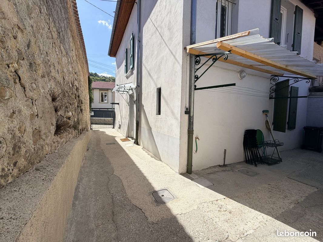 Maison 4 pièces 113 m² · à Izeaux · 113 m² · 950 €/mois