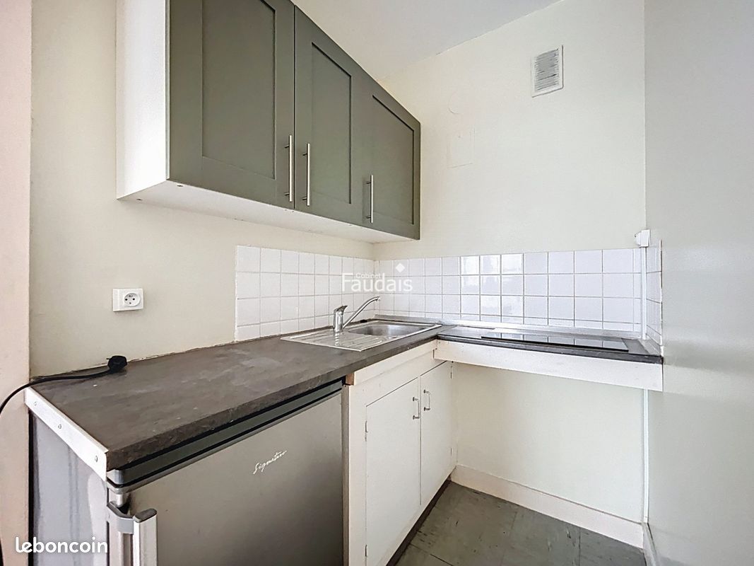 Appartement 1 pièce 30 m² · à Saint-Lô · 30 m² · 420 €