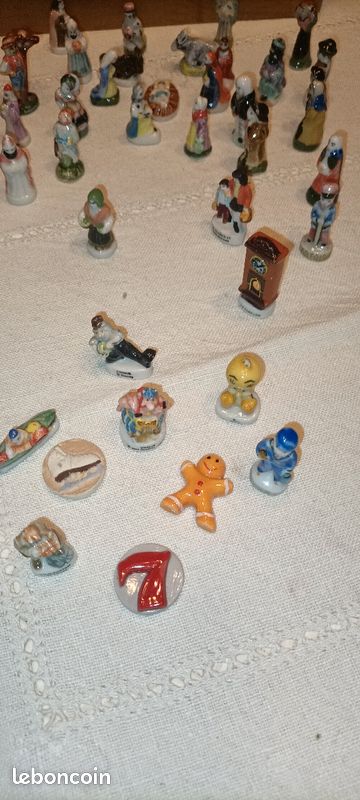 Fèves de collection en porcelaine Les Petites Boulpat Série complète 10 fève eBa Fèves de collection en porcelaine Les Petites Boulpat Série complète 10 fève eBa