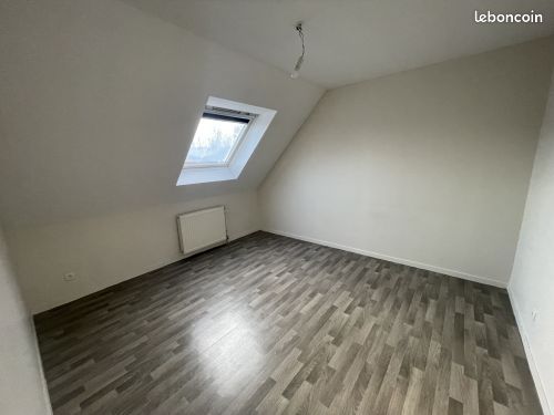 https://img.leboncoin.fr/api/v1/lbcpb1/images/c9/19/a7/c919a7bf49f197db2e21409c90d122b197956d4d.jpg?rule=ad-image
