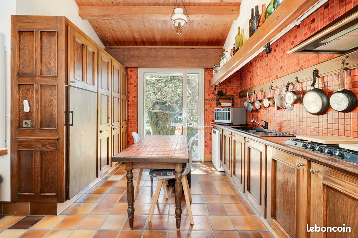 Propriété 10 pièces 285 m² (image 5)