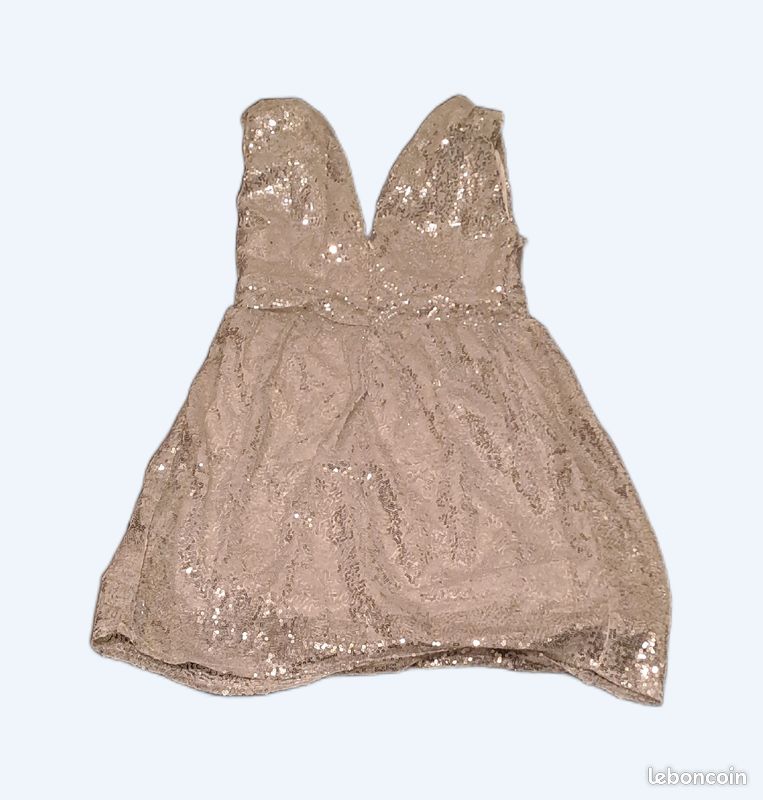 Robe pailletée (image 1)