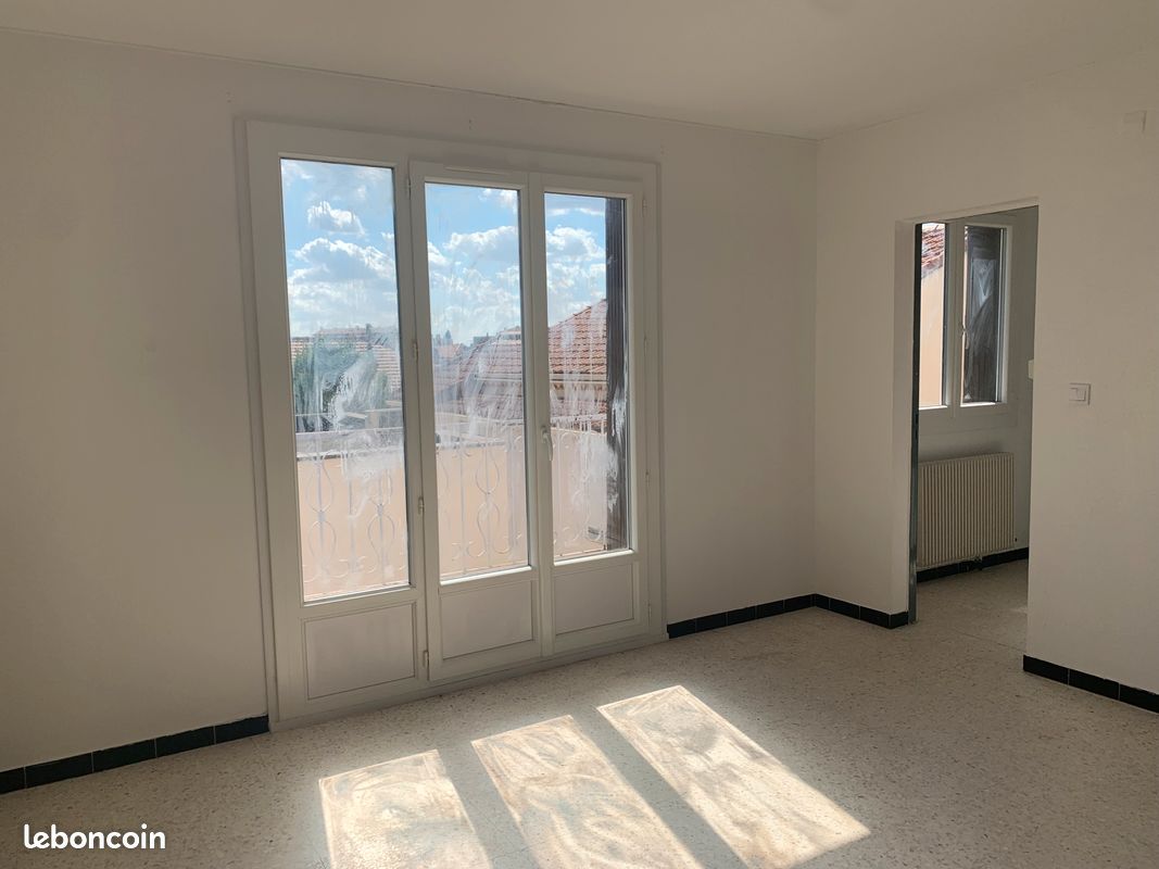 Appartement 1 pièce 25 m² · à Nîmes · 25 m² · 425 €/mois
