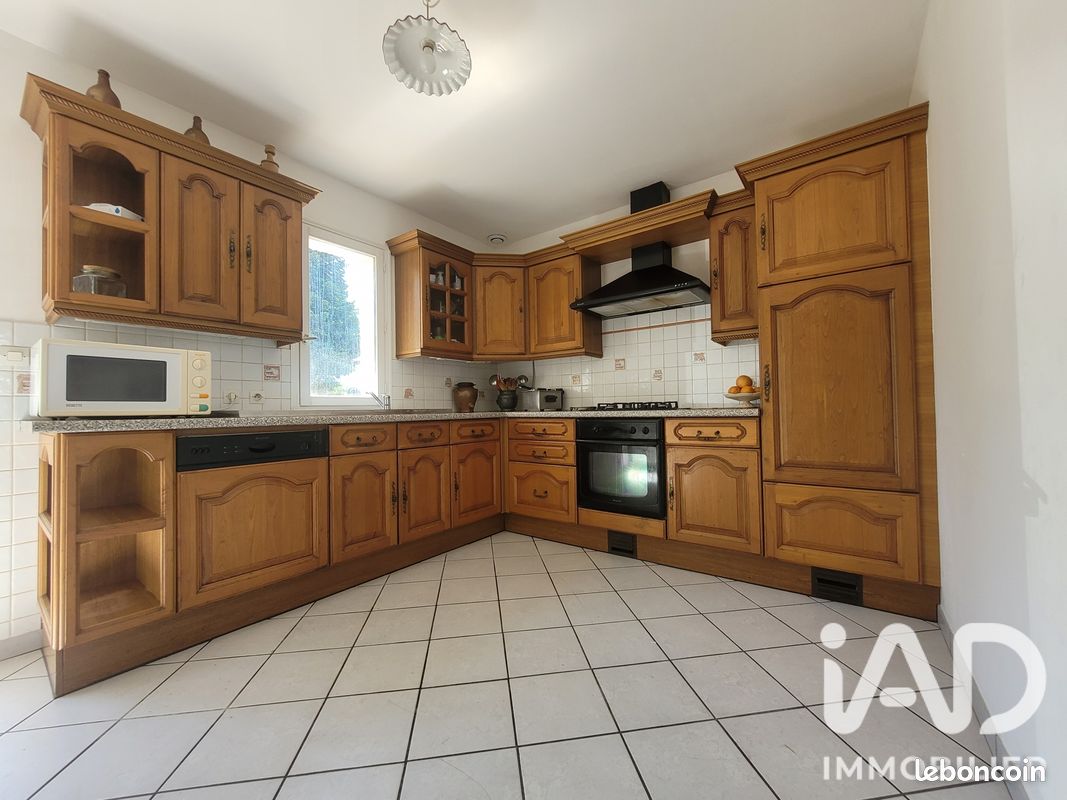Maison 4 pièces 103 m² · à Neuilly-l'Hôpital · 103 m² · 240 000 €