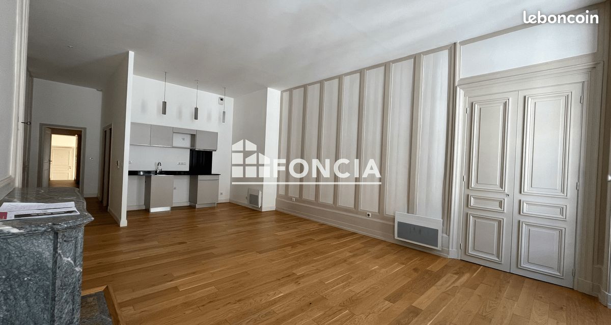 Appartement 3 pièces 86 m² · à Besançon · 86 m² · 930 €/mois