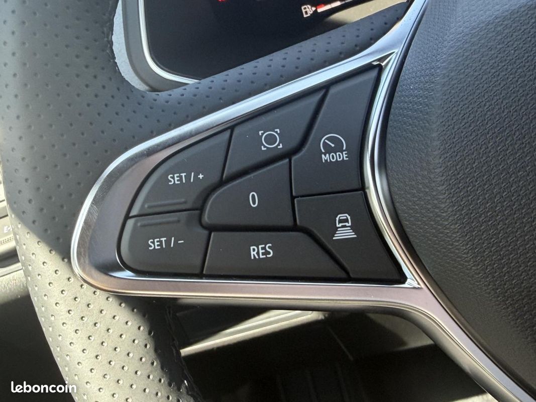 Renault captur 1.8 hybride 160 automatique camera de recul + gps + regulateur + roue de secours (image 19)