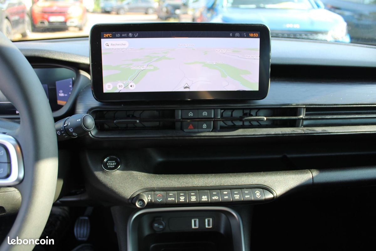 Jeep AVENGER ALTITUDE 100 CV 1L2 TURBO BOITE 6V ABS CAMÉRA GRAND GPS 3D BLUETOOTH AUDIO JBL (image 14)
