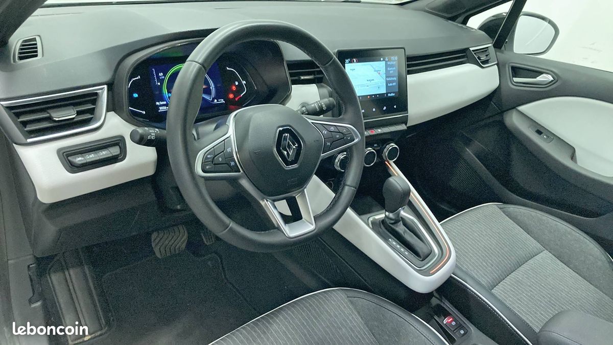 Renault clio e tech full hybrid 145 techno (image 10)