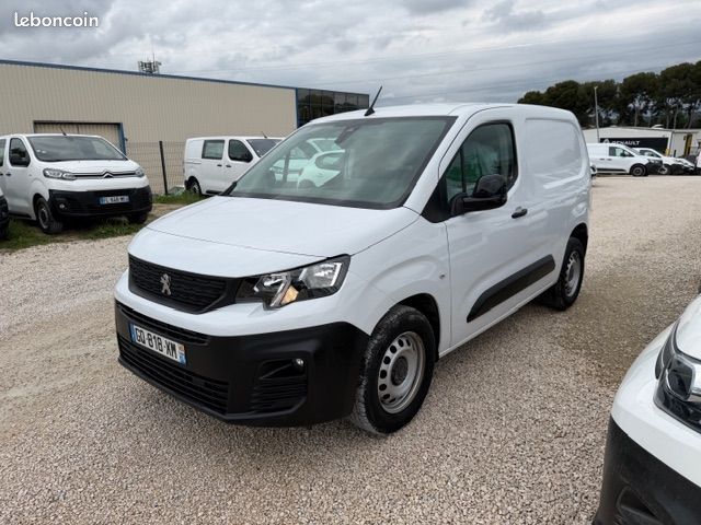 Peugeot PARTNER M 950KG BLUEHDI 100CH S&S GPS CARPLAY CAMERA PACK CHANTIER (image 2)