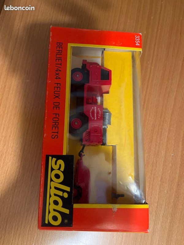 Solido Gam 1/55 - Berliet Camiva 4x4 Fire Engine (Camion De Pompier) - Rouge - Echelle 1/55