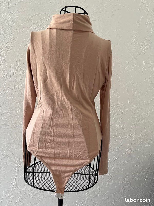 Jupe Missguided Nude Avec Embellissements - Taille 4 (UK) - Occasion Très Bon état