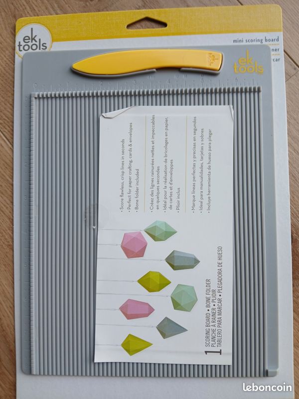 Mini Planche à Scorer EK Tools - Outil Précis Pour Pliage Et Scrapbooking