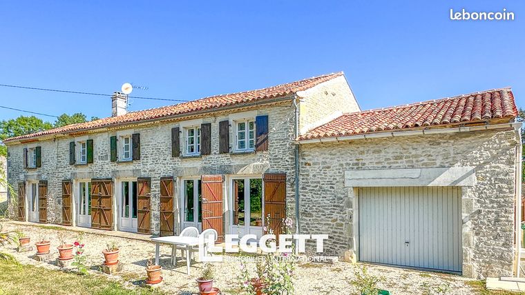 Maison 7 pièces 245 m²