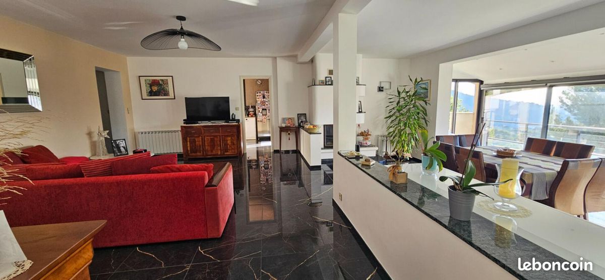 Maison 6 pièces 143 m² · à Toulon · 143 m² · 729 000 €