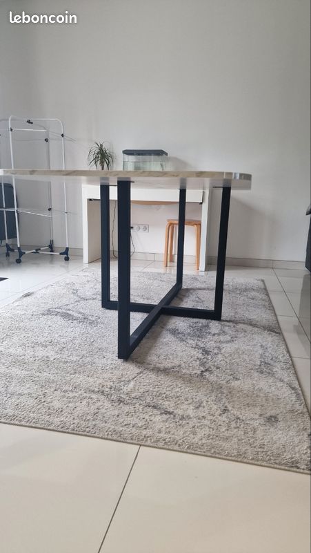 Table a manger (image 4)