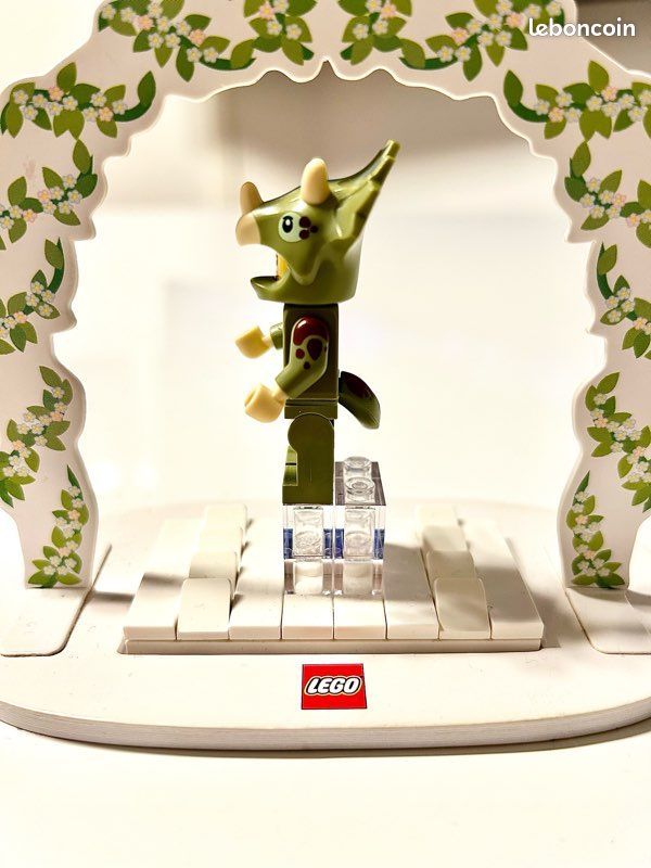 LEGO Minifigure Series 25 - Figurine Triceratops Costume Fan - col431 - Complet (image 3)
