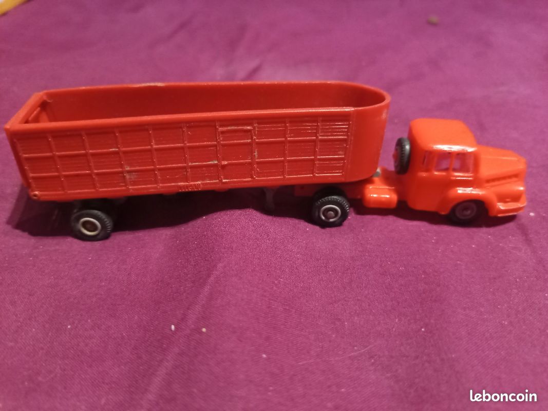 Semi-remorque miniature norev France an. 60 échelle 1/ 86 tracteur unic zu 120 remorque Titan rouge véhicule voiture microminiature (image 1)