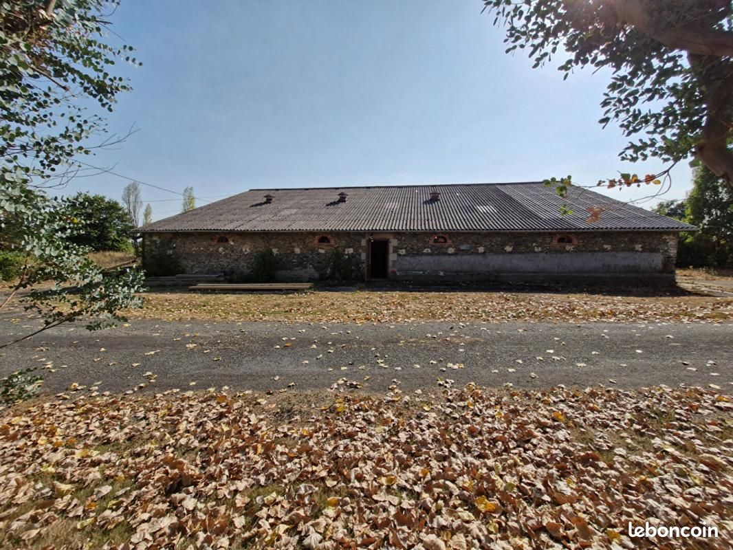 Maison 3 pièces 440 m² (image 2)