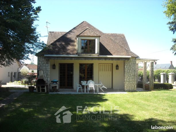 Propriété 10 pièces 272 m²