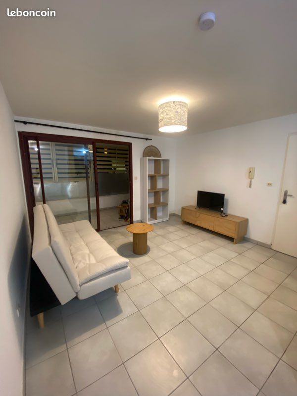 Appartement 2 pièces 42 m² · à Saint-Denis · 42 m² · 950 €/mois