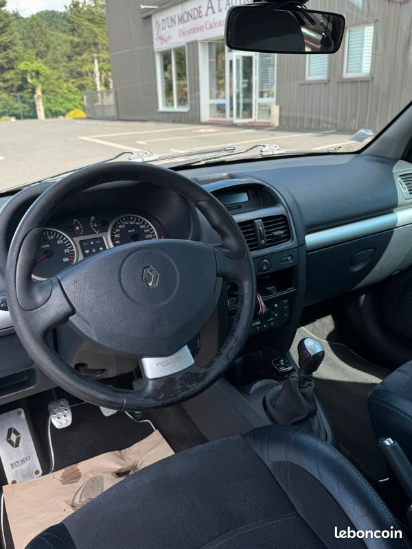 Renault clio ii rs 172 ph2 - siege chauffant - clim auto - origine suisse - depot vente (image 5)