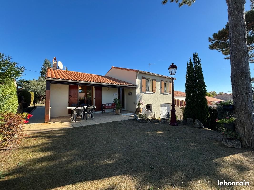 Maison 4 pièces 114 m² · à Vaux-sur-Mer · 114 m² · 459 800 €
