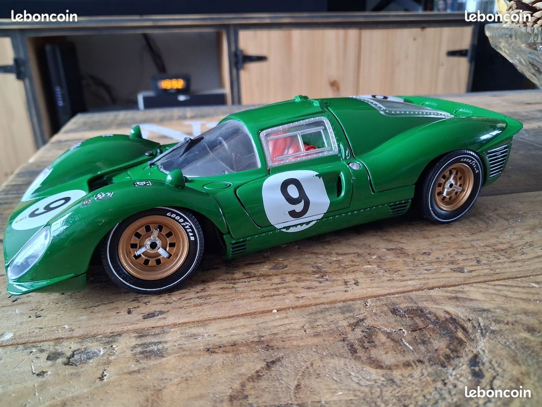 1/43 Ferrari 330 P4 #3 Amon Bandini 1er 1000km Monza 1967 Bang 7174 Neuf boite vitrine perso 330P4 - Collection